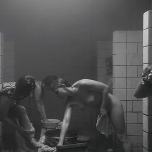 Голая Юлия Пересильд