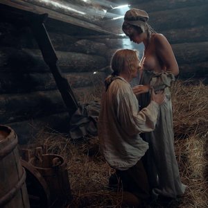 Голая Агата Муцениеце