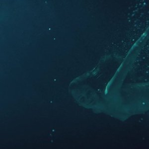 Голая Ангелина Стречина