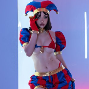 Голая Alice Delish