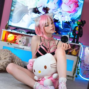 Голая Alice Delish