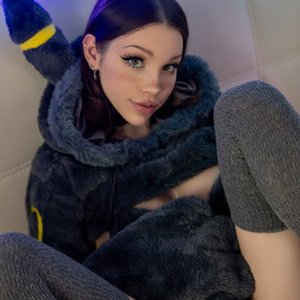 Голая Alice Delish