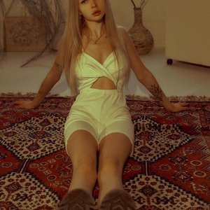 Голая Amlolliii