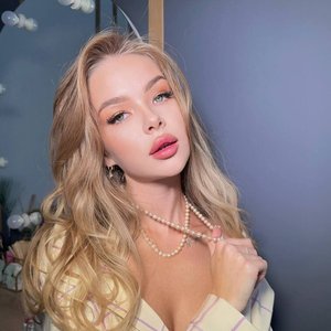 Голая Amlolliii