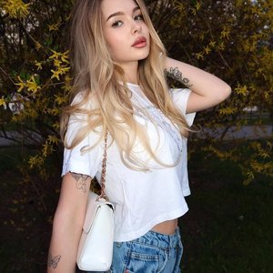 Голая Amlolliii