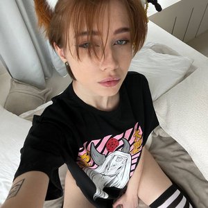 Голая Арина Левченко
