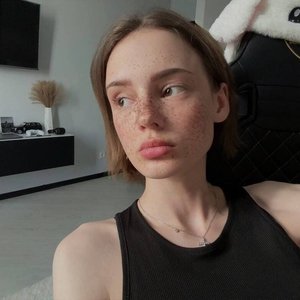 Голая Cutierover