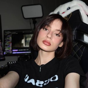 Голая Cutierover