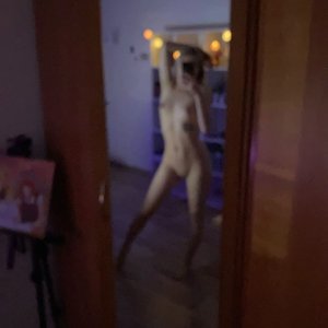 Голая Юля Елочка