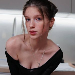 Голая Krupa