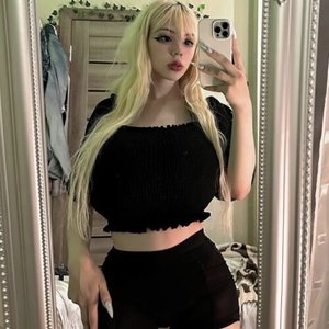 Голая Kitty Keettt