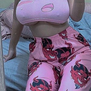 Голая Kitty Keettt