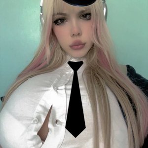 Голая Kitty Keettt