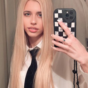 Голая Настя Кош
