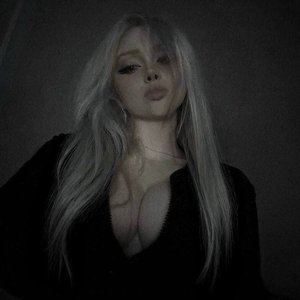 Голая Nisa