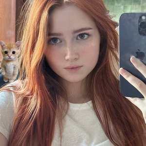 Голая Nisa