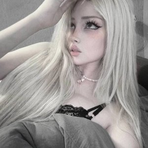 Голая Nisa