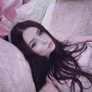 Голая Nisa