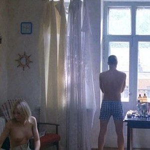 Голая Оксана Акиньшина