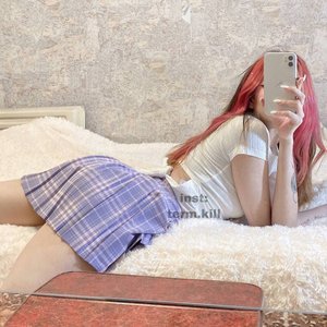 Голая Лина