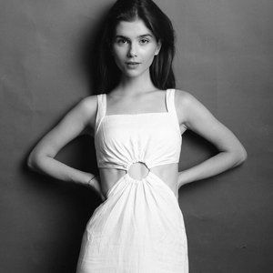 Голая Полина Денисова