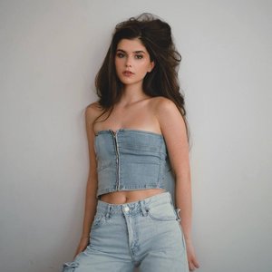 Голая Полина Денисова