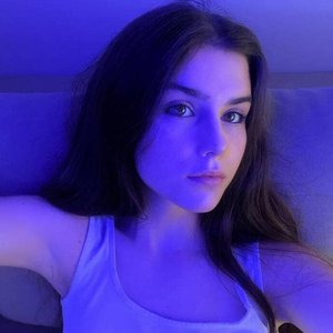 Голая Полина Денисова