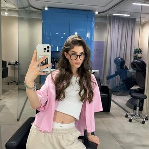 Голая Полина Денисова