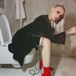 Голая Диана Ди