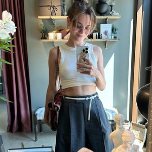 Голая Ангелина Стречина