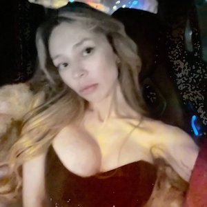 Голая Даша Умнова
