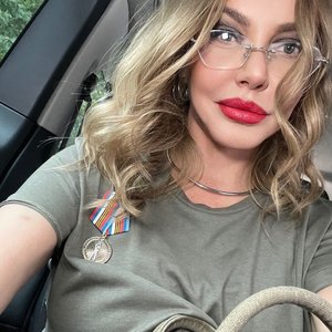 Голая Маша Малиновская