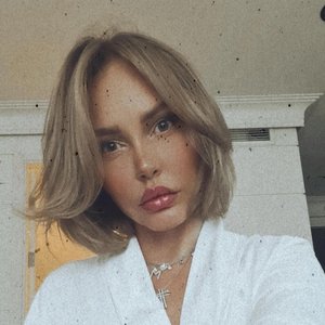Голая Маша Малиновская