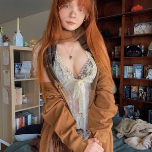 Голая Alisa Bishop
