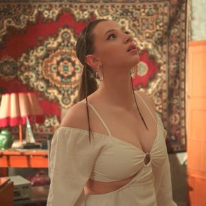 Голая Полина Гухман
