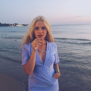 Голая Алина Воскресенская
