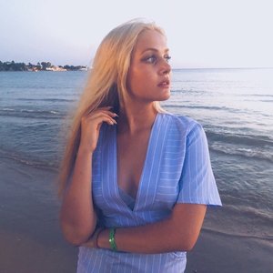 Голая Алина Воскресенская