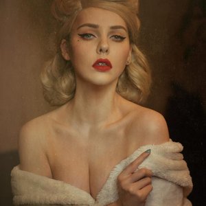 Голая Алина Рин