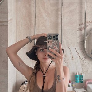 Голая Аня Ищук