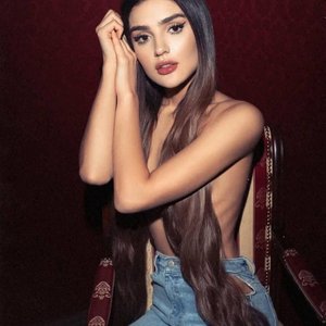 Голая Дина Саева