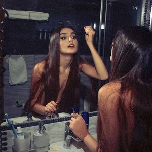 Голая Дина Саева