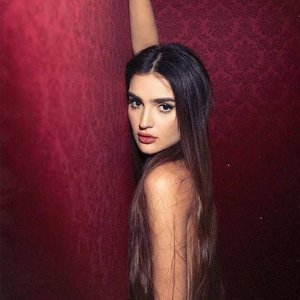 Голая Дина Саева