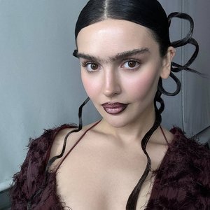 Голая Дина Саева