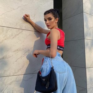 Голая Дина Саева