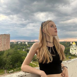 Голая Олька Долька
