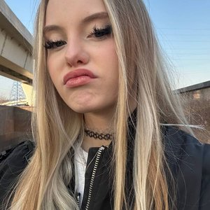 Голая Олька Долька