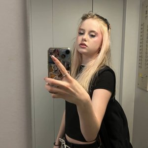 Голая Олька Долька