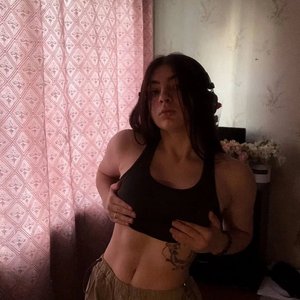 Голая Камила Бусинка