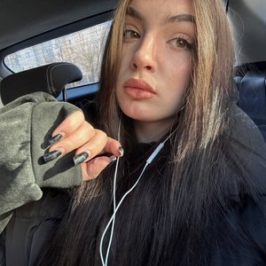 Голая Камила Бусинка