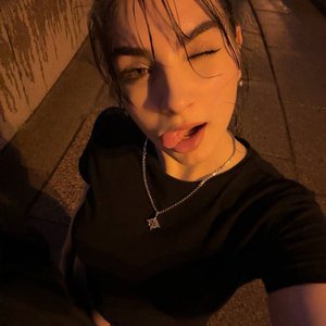 Голая Камила Бусинка